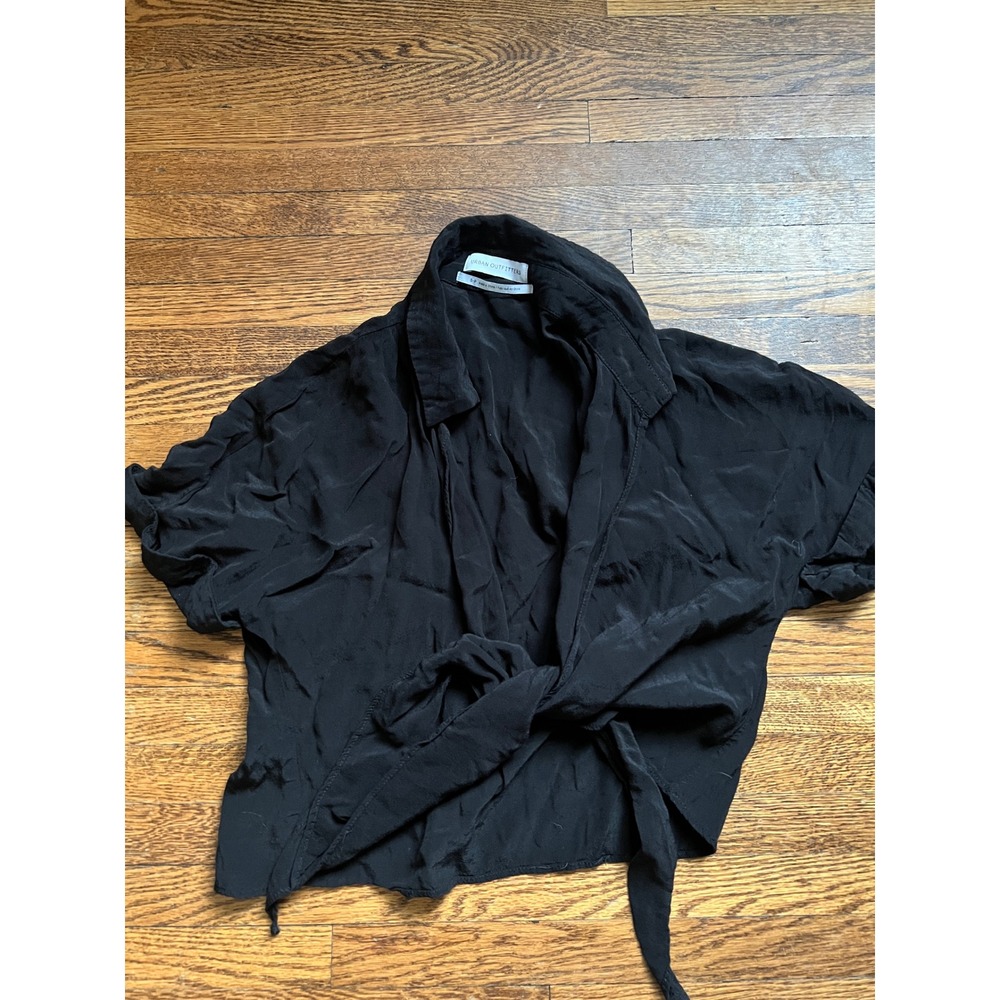 Urban Outfitters Black Short Sleeve Tie Front Wrap Blouse Cropped Top Small